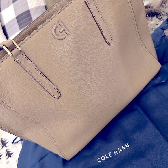 Brand New! Cole Haan “Go To” Everyday Tote - Picture 7 of 9